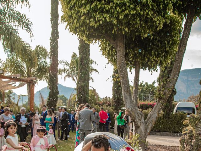 La boda de Alberto y Alejandra en Tlayacapan, Morelos 47