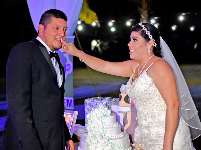 La boda de Juan Carlos y Joscelin en Mazatlán, Sinaloa 25