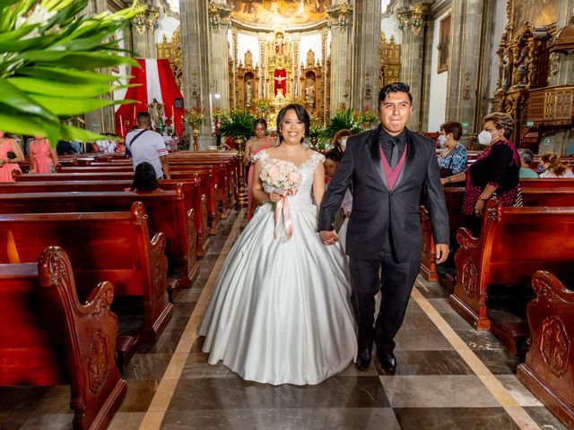 La boda de Adrián y Martha en Iztapalapa, Ciudad de México 41