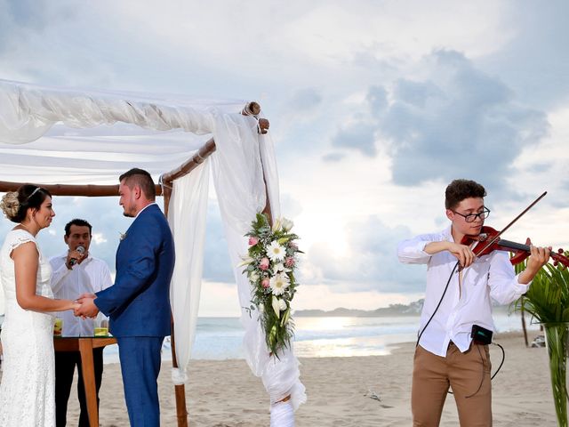 La boda de Carlos y Alejandra en Ixtapa Zihuatanejo, Guerrero 8