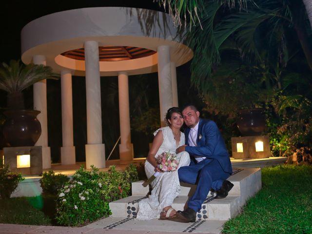 La boda de Carlos y Alejandra en Ixtapa Zihuatanejo, Guerrero 11