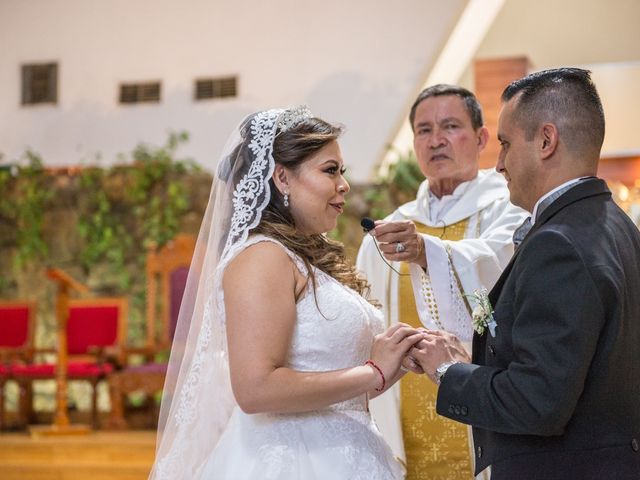 La boda de Mario y Sandra en León, Guanajuato 39