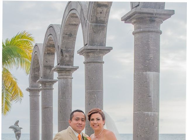 La boda de Edgar y Ana Paula en Puerto Vallarta, Jalisco 6