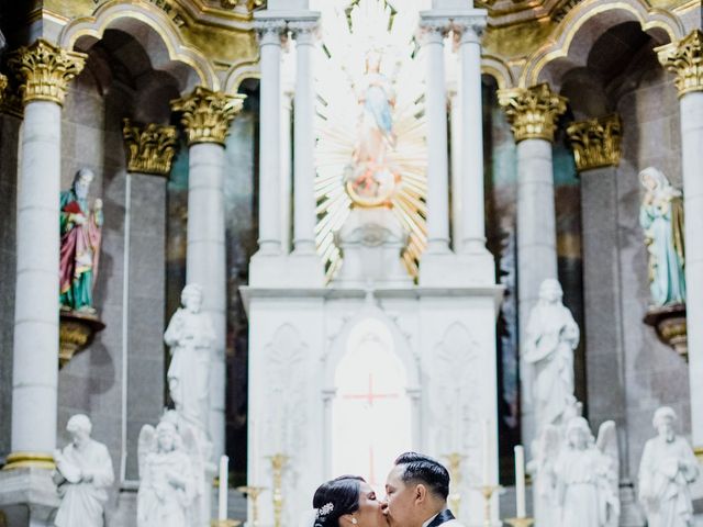 La boda de Juan Carlos y Casandra en Mazatlán, Sinaloa 44