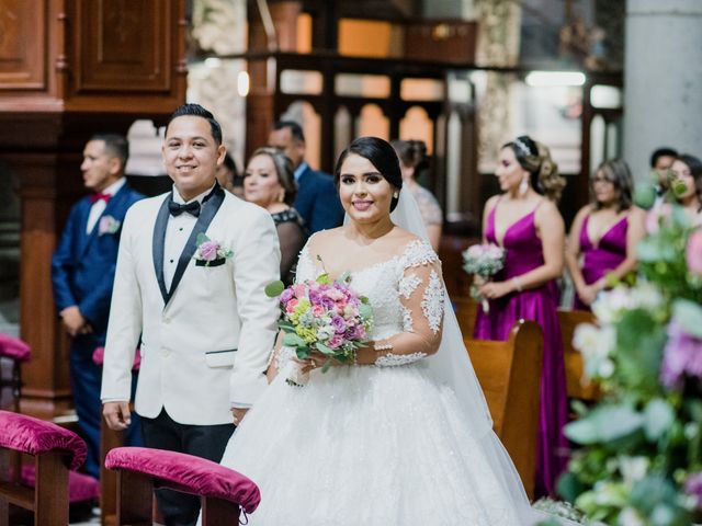 La boda de Juan Carlos y Casandra en Mazatlán, Sinaloa 46