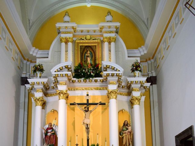 La boda de Gilberto y Sinthia en Comala, Colima 1