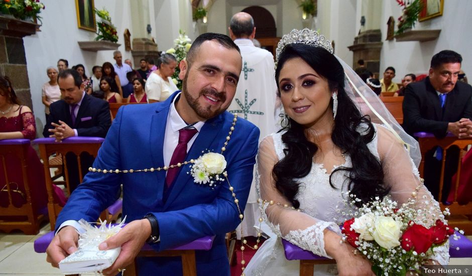 La boda de Gilberto y Sinthia en Comala, Colima