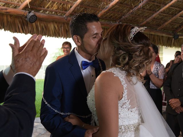 La boda de Alejandro y Fanny en García, Nuevo León 10