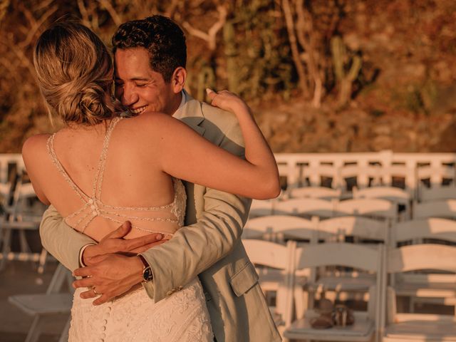 La boda de Mario y Rakel en Ixtapa Zihuatanejo, Guerrero 16