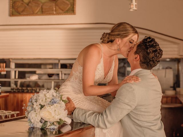 La boda de Mario y Rakel en Ixtapa Zihuatanejo, Guerrero 102