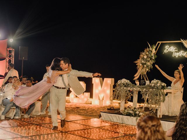 La boda de Mario y Rakel en Ixtapa Zihuatanejo, Guerrero 131