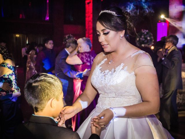 La boda de Carlos y Leslie en Naucalpan, Estado México 30