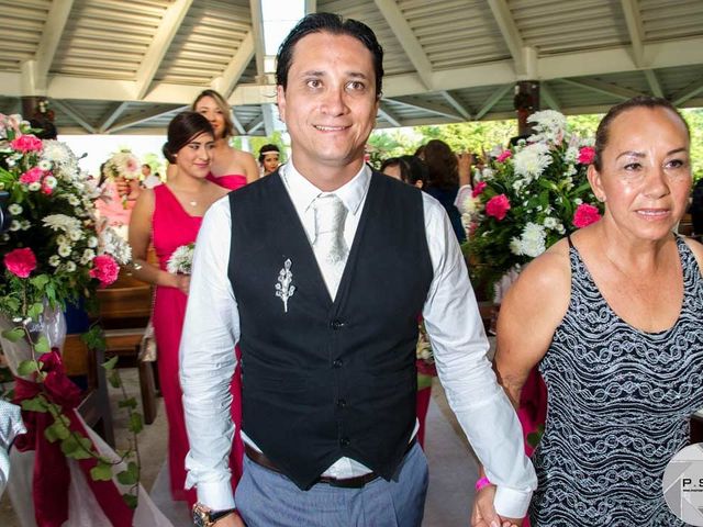 La boda de Marco y Julieta en Ixtapa Zihuatanejo, Guerrero 81