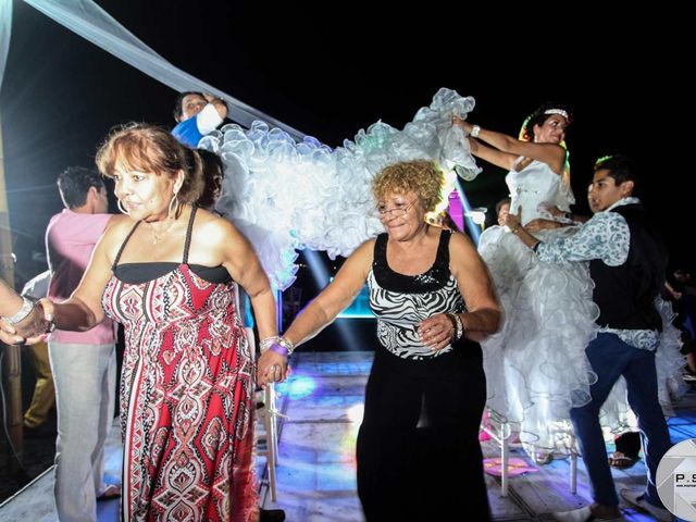 La boda de Marco y Julieta en Ixtapa Zihuatanejo, Guerrero 302