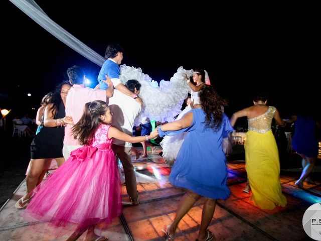 La boda de Marco y Julieta en Ixtapa Zihuatanejo, Guerrero 306