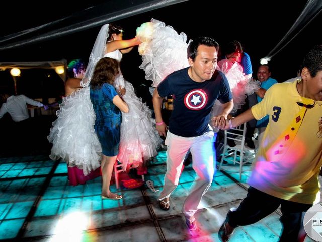 La boda de Marco y Julieta en Ixtapa Zihuatanejo, Guerrero 317