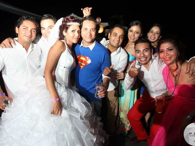 La boda de Marco y Julieta en Ixtapa Zihuatanejo, Guerrero 351
