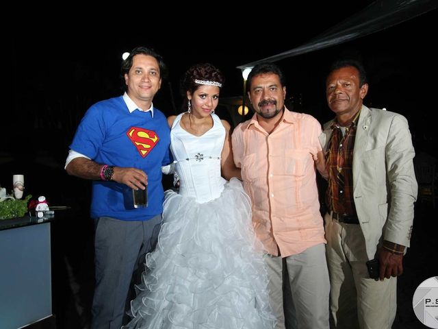 La boda de Marco y Julieta en Ixtapa Zihuatanejo, Guerrero 353