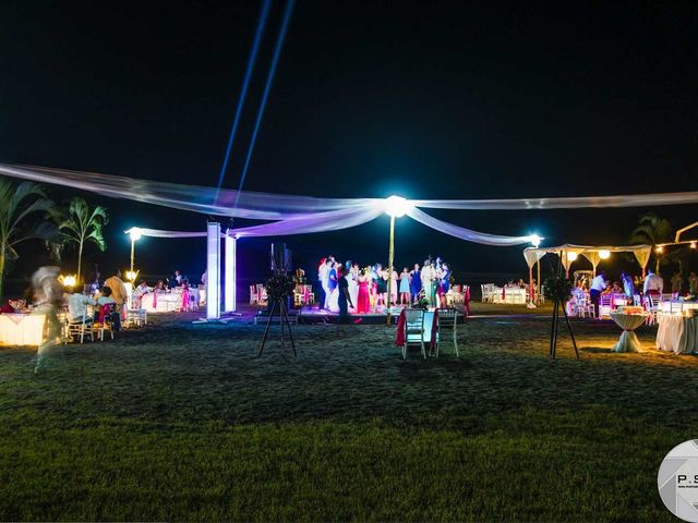 La boda de Marco y Julieta en Ixtapa Zihuatanejo, Guerrero 358