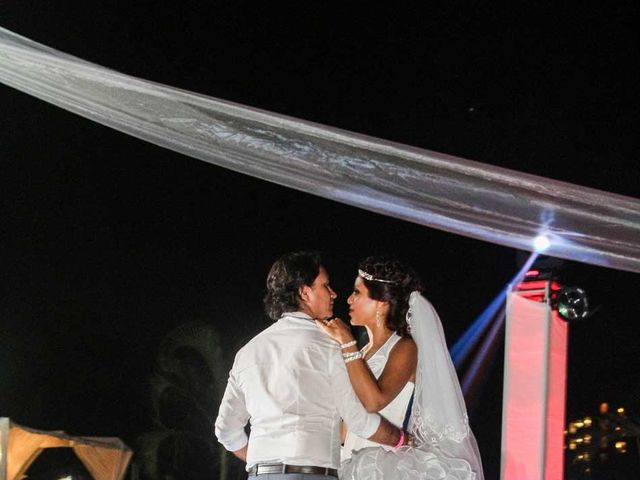 La boda de Marco y Julieta en Ixtapa Zihuatanejo, Guerrero 536
