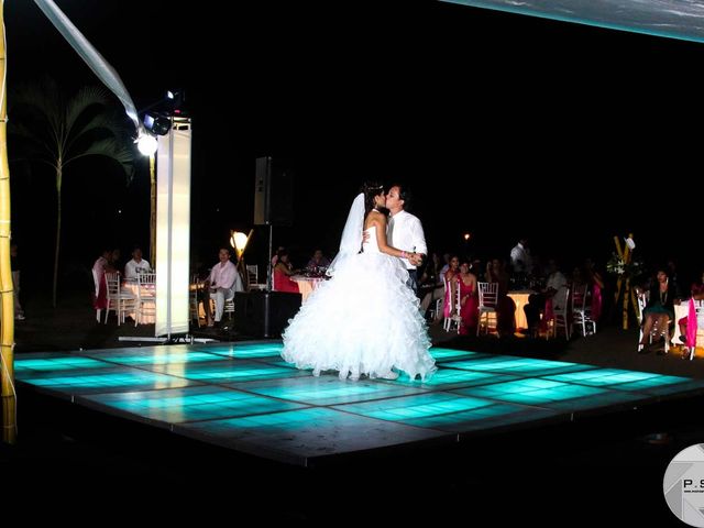 La boda de Marco y Julieta en Ixtapa Zihuatanejo, Guerrero 542
