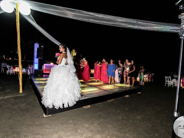 La boda de Marco y Julieta en Ixtapa Zihuatanejo, Guerrero 576