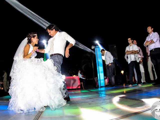 La boda de Marco y Julieta en Ixtapa Zihuatanejo, Guerrero 599