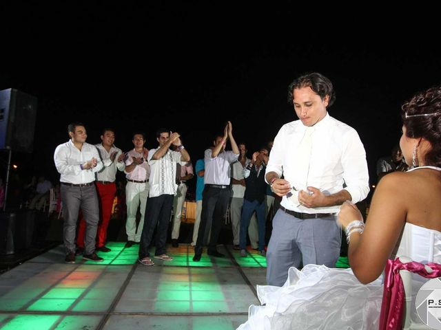 La boda de Marco y Julieta en Ixtapa Zihuatanejo, Guerrero 610