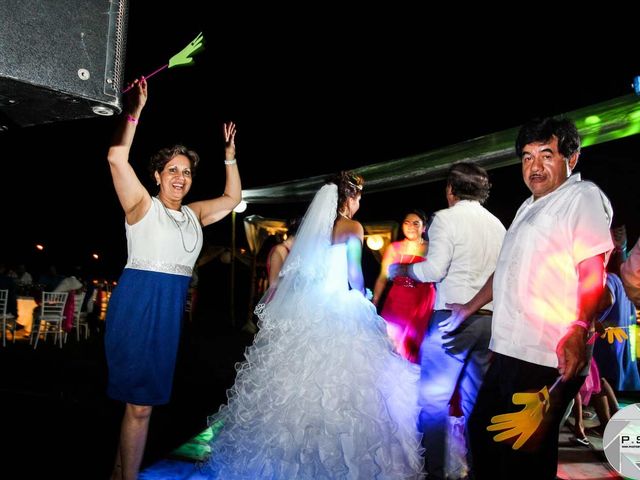 La boda de Marco y Julieta en Ixtapa Zihuatanejo, Guerrero 657