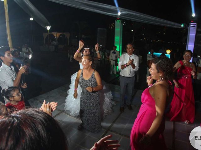La boda de Marco y Julieta en Ixtapa Zihuatanejo, Guerrero 680