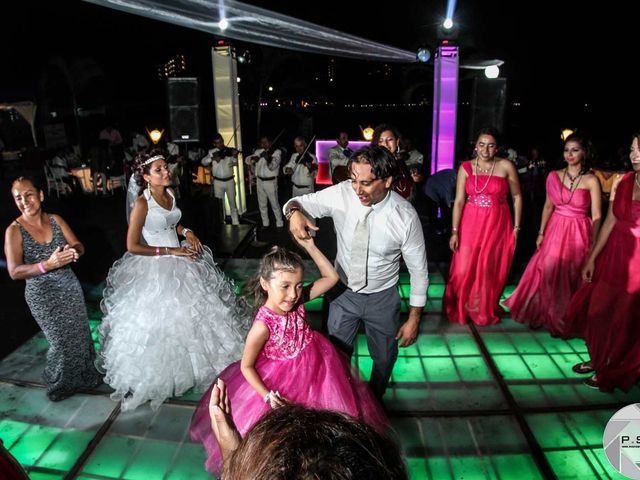 La boda de Marco y Julieta en Ixtapa Zihuatanejo, Guerrero 683