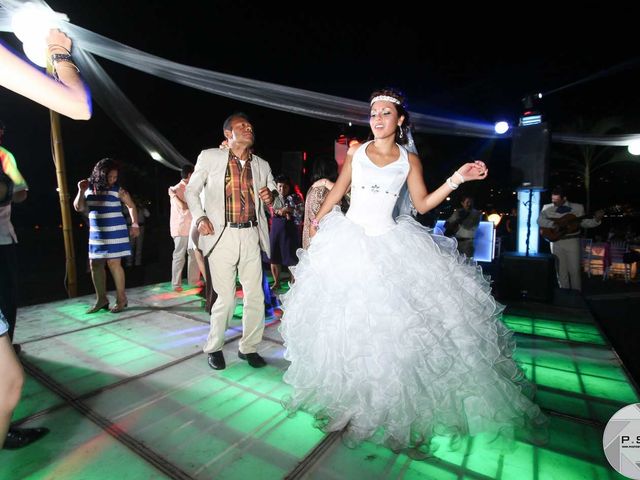 La boda de Marco y Julieta en Ixtapa Zihuatanejo, Guerrero 714