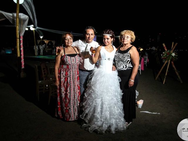 La boda de Marco y Julieta en Ixtapa Zihuatanejo, Guerrero 721