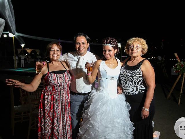 La boda de Marco y Julieta en Ixtapa Zihuatanejo, Guerrero 722