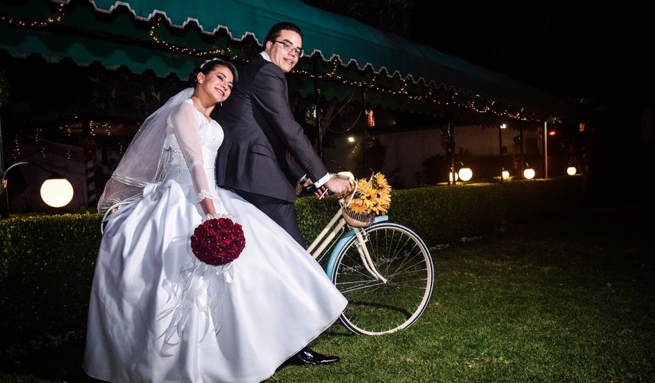 La boda de Guillermo y Ariadna en Coacalco, Estado México