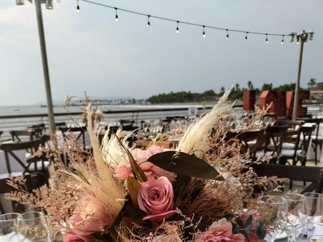 La boda de Víctor  y Yulisa en Ixtapa Zihuatanejo, Guerrero 9