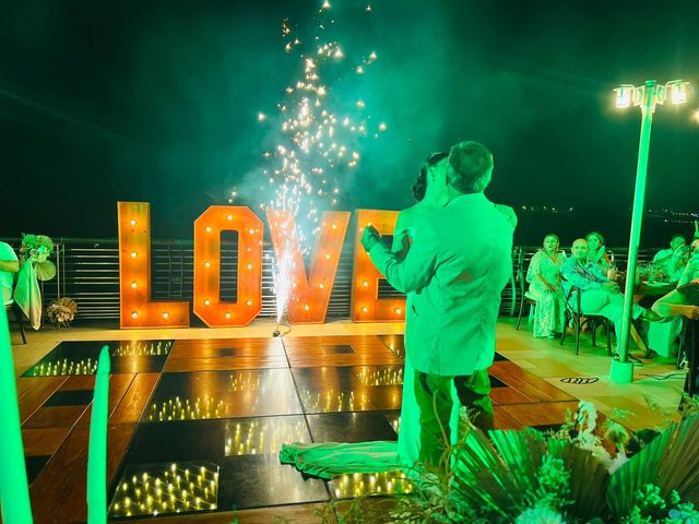 La boda de Víctor  y Yulisa en Ixtapa Zihuatanejo, Guerrero 17