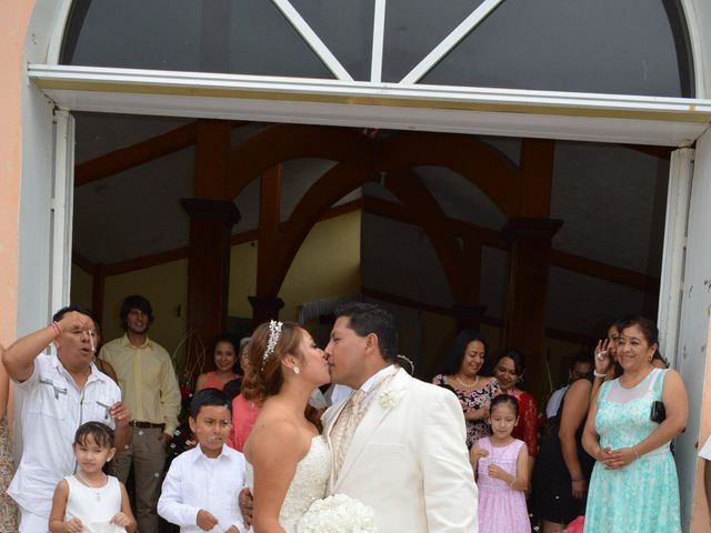 La boda de Edgar y Vianey en Ursulo Galván, Veracruz 4