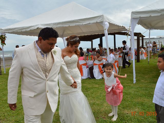 La boda de Edgar y Vianey en Ursulo Galván, Veracruz 1