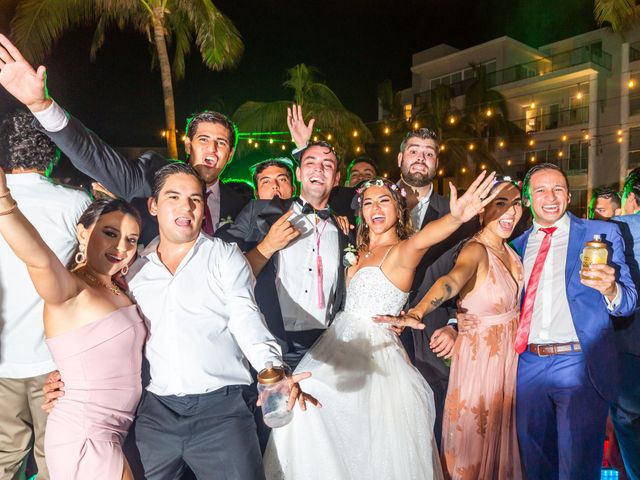 La boda de Salvador y Natalia en Cancún, Quintana Roo 34