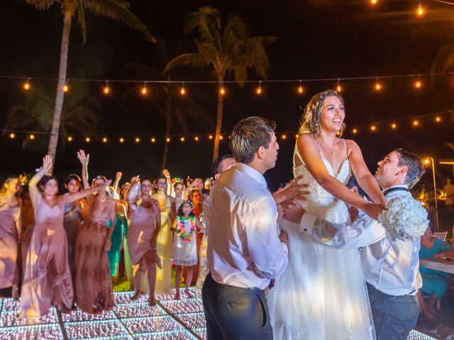 La boda de Salvador y Natalia en Cancún, Quintana Roo 36