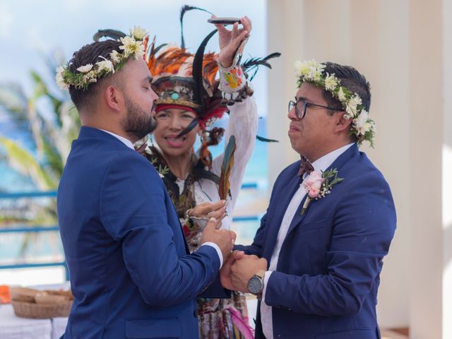 La boda de Jonhatan y Roberto en Cancún, Quintana Roo 18