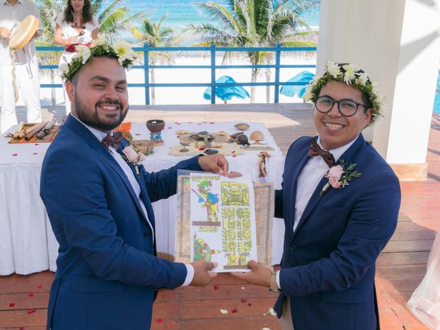La boda de Jonhatan y Roberto en Cancún, Quintana Roo 21