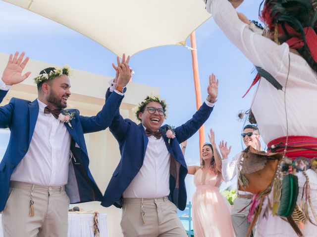 La boda de Jonhatan y Roberto en Cancún, Quintana Roo 22