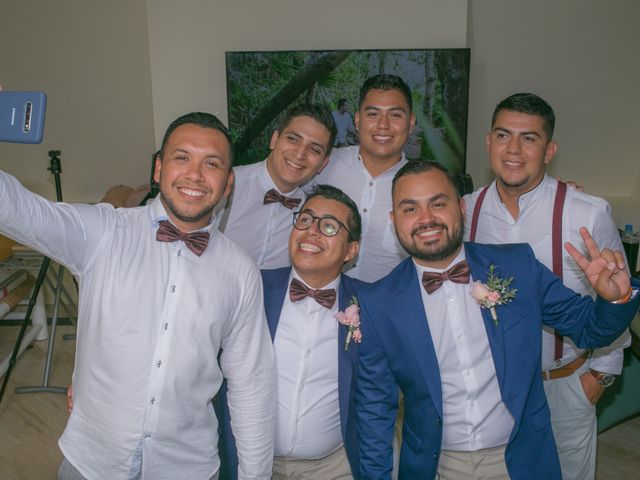 La boda de Jonhatan y Roberto en Cancún, Quintana Roo 67