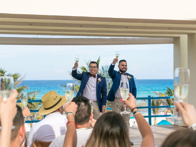 La boda de Jonhatan y Roberto en Cancún, Quintana Roo 77