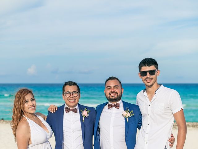 La boda de Jonhatan y Roberto en Cancún, Quintana Roo 86