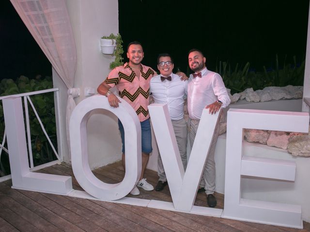 La boda de Jonhatan y Roberto en Cancún, Quintana Roo 97
