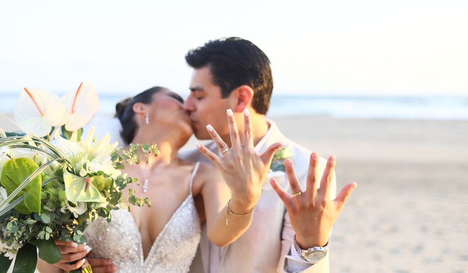 La boda de Antonio y Valeria en Acapulco, Guerrero