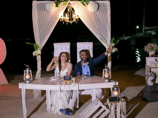 La boda de Rafael y Ariadna en Cancún, Quintana Roo 36